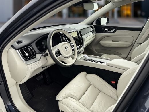 Volvo  XC60 T8 Recharge AWD Plus Dark | 21" | Luchtvering | Geventileerd Nappa Leder | 360 Camera | Trekhaak ... ActivLease financial lease