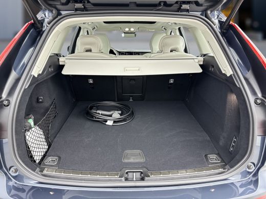 Volvo  XC60 T8 Recharge AWD Plus Dark | 21" | Luchtvering | Geventileerd Nappa Leder | 360 Camera | Trekhaak ... ActivLease financial lease
