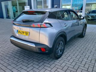 Peugeot e-2008 EV Active Pack 50 kWh 3 Fase | 3D Navigatie | Full-LED | 1e Eigenaar | Dealeronderhouden | 16"LMV...