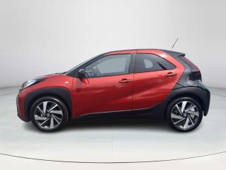 Toyota Aygo 1.0 VVT-i S-CVT Envy | Parkeersensoren | Stoelverwarming | Keyless entry | Navigatie |
