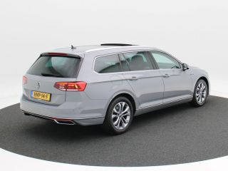 Volkswagen Passat Variant 1.4 TSi 218 Pk Automaat PHEV GTE Business | Panoramadak | 17 Inch | Winterpakket | Alcant...