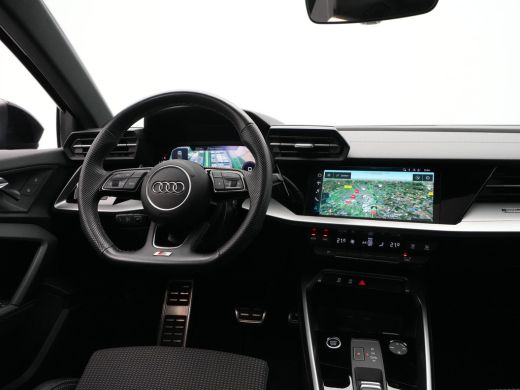 Audi A3 Limousine 35 TFSI 150pk S-Tronic S-Line edition Panorama Navigatie Acc Led 22 ActivLease financial lease