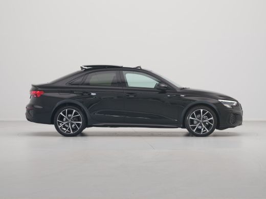 Audi A3 Limousine 35 TFSI 150pk S-Tronic S-Line edition Panorama Navigatie Acc Led ActivLease financial lease