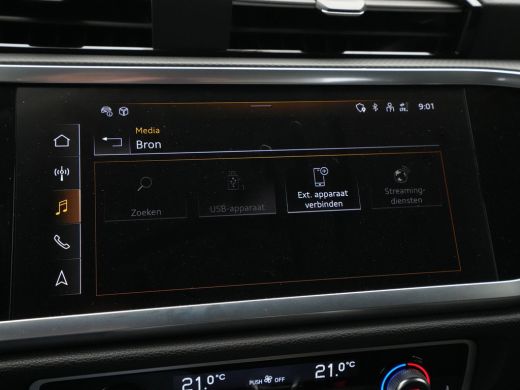 Audi Q3 35 TFSI 150 pk S-Tronic Advanced edition Navi, Camera, Sportstoelen, Led 40 ActivLease financial lease