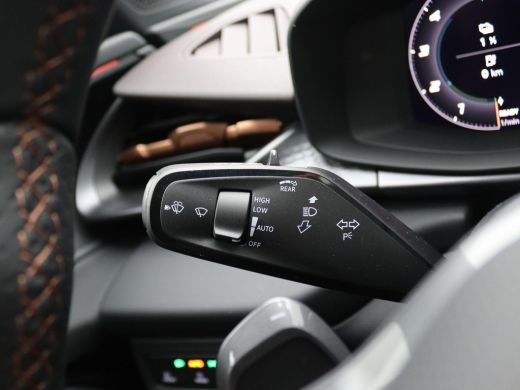 CUPRA Terramar 1.5 TSI e-Hybrid VZ Performance 272PK DSG leder, matrix led, trekhaak, Sennheiser audio, 360gr. c... ActivLease financial lease
