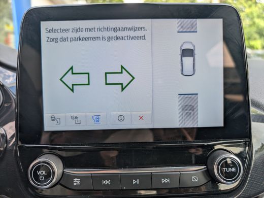 Ford Fiesta 1.0 EcoBoost 125pk Hybrid ST-Line X | Navi | B&O | Winterpack | Keyless | Parkeerassistent | Came... ActivLease financial lease
