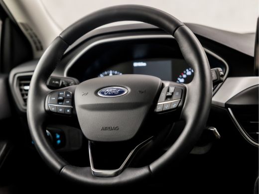 Ford Focus 1.0 EcoBoost Business Sport (GROOT NAVI, APPLE CARPLAY, CAMERA, CLIMATE, SPORTSTOELEN, LM VELGEN,... ActivLease financial lease
