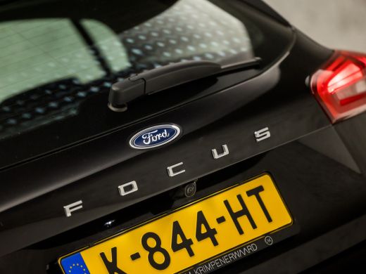 Ford Focus 1.0 EcoBoost Business Sport (GROOT NAVI, APPLE CARPLAY, CAMERA, CLIMATE, SPORTSTOELEN, LM VELGEN,... ActivLease financial lease