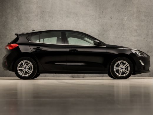 Ford Focus 1.0 EcoBoost Business Sport (GROOT NAVI, APPLE CARPLAY, CAMERA, CLIMATE, SPORTSTOELEN, LM VELGEN,... ActivLease financial lease