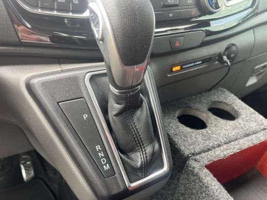 Ford Transit Custom X 320 2.0 TDCI L2H1 CARLEX EC AUTOMAAT | Dealer o.h. | Trekhaak | Bi-Xenon | Winter-pack | Camera... ActivLease financial lease