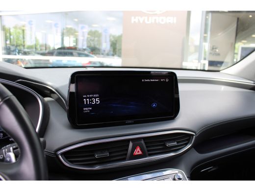 Hyundai Santa Fe 1.6 T-GDI PHEV Comfort Smart 7p. | Lederen bekleding | Parkeersensoren voor en achter | Stoelverw... ActivLease financial lease