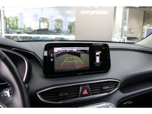 Hyundai Santa Fe 1.6 T-GDI PHEV Comfort Smart 7p. | Lederen bekleding | Parkeersensoren voor en achter | Stoelverw... ActivLease financial lease