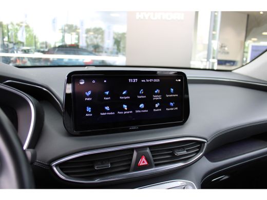 Hyundai Santa Fe 1.6 T-GDI PHEV Comfort Smart 7p. | Lederen bekleding | Parkeersensoren voor en achter | Stoelverw... ActivLease financial lease