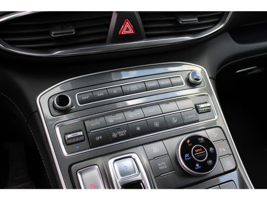Hyundai Santa Fe 1.6 T-GDI PHEV Comfort Smart 7p. | Lederen bekleding | Parkeersensoren voor en achter | Stoelverw... ActivLease financial lease