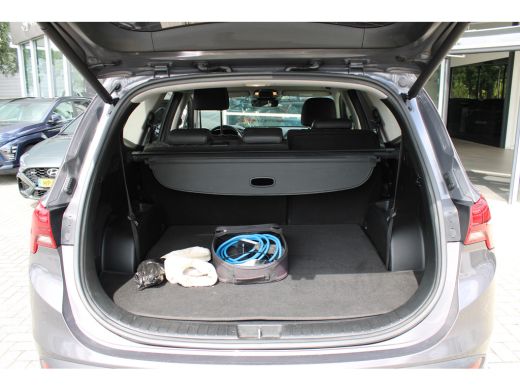 Hyundai Santa Fe 1.6 T-GDI PHEV Comfort Smart 7p. | Lederen bekleding | Parkeersensoren voor en achter | Stoelverw... ActivLease financial lease