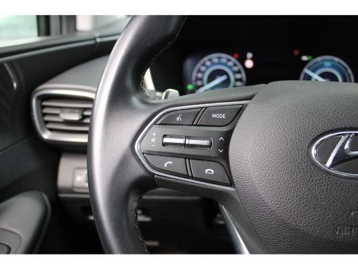 Hyundai Santa Fe 1.6 T-GDI PHEV Comfort Smart 7p. | Lederen bekleding | Parkeersensoren voor en achter | Stoelverw... ActivLease financial lease