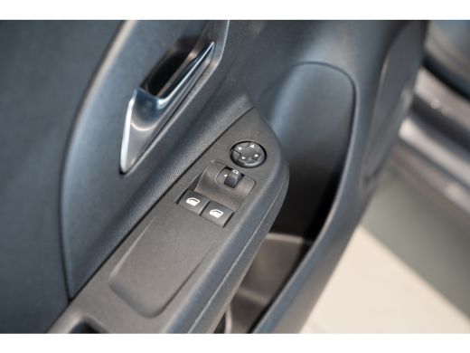 Opel Corsa 1.2 Edition | Parkeersensoren | Apple Carplay & Android Auto | Cruise Controle | Airco | Bluetooth | ActivLease financial lease
