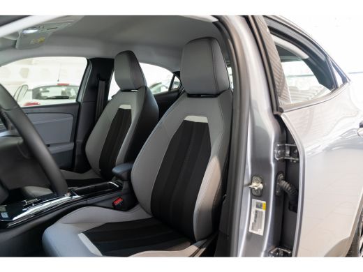 Opel Mokka-e Level 3 50 kWh | Camera | Parkeersensoren | Navigatie | Dodehoek | Keyless | Apple Carplay & Andr... ActivLease financial lease