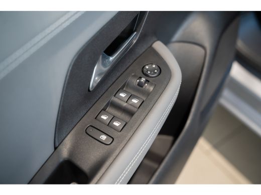 Opel Mokka-e Level 3 50 kWh | Camera | Parkeersensoren | Navigatie | Dodehoek | Keyless | Apple Carplay & Andr... ActivLease financial lease