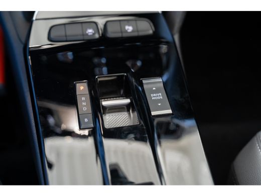 Opel Mokka-e Level 3 50 kWh | Camera | Parkeersensoren | Navigatie | Dodehoek | Keyless | Apple Carplay & Andr... ActivLease financial lease