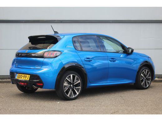 Peugeot 208 1.2 GT | Camera | Keyless | Navi | Carplay | Clima | Cruise | DAB | PDC | | Camera | Keyless | Na... ActivLease financial lease