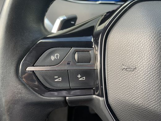 Peugeot 3008 1.2 PureTech GT Airco | Camera | Cruise | Stoelverwarming | Trekhaak | GT-line | ActivLease financial lease