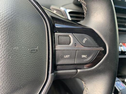 Peugeot 3008 1.2 PureTech GT Airco | Camera | Cruise | Stoelverwarming | Trekhaak | GT-line | ActivLease financial lease