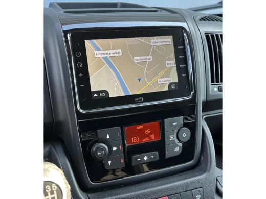 Peugeot Boxer 2.2 BlueHDi 165 L3H2 3.5t L3H2 Metallic Blauw Airco Navi Trekhaak ActivLease financial lease