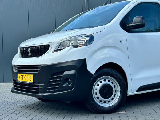 Peugeot Expert 1.5 BlueHDI 102 PK / 1e EIG / 3-ZITS / L2H1 / TREKHAAK / AIRCO / CRUISE / NAVI / SCHUIFDEUR ActivLease financial lease