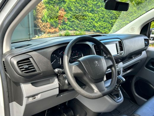 Peugeot Expert 1.5 BlueHDI 102 PK / 1e EIG / 3-ZITS / L2H1 / TREKHAAK / AIRCO / CRUISE / NAVI / SCHUIFDEUR ActivLease financial lease