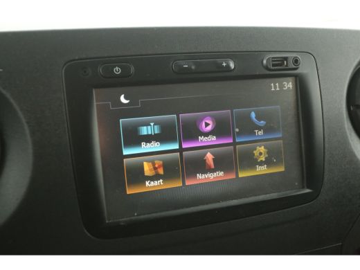 Renault Master T35 2.3 dCi 146PK L2H2 | Airco | 2xSchuifdeur | 3-Zits | Trekh. | Cruise | Camera | Parkeersens. ActivLease financial lease