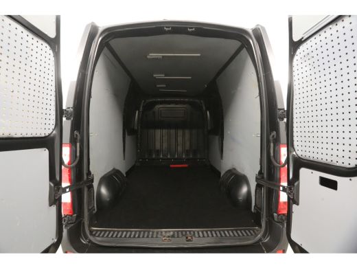 Renault Master T35 2.3 dCi 146PK L2H2 | Airco | 2xSchuifdeur | 3-Zits | Trekh. | Cruise | Camera | Parkeersens. ActivLease financial lease