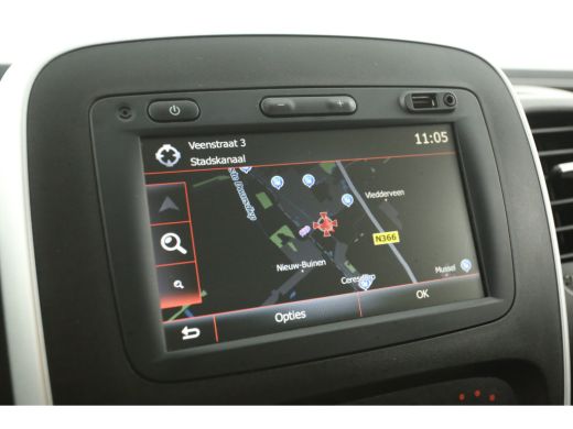 Renault Trafic 2.0 dCi T29 L1H1 Airco Cruise 2xSchuifdeur Navigatie PDC 3 Persoons Trekhaak ActivLease financial lease