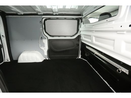 Renault Trafic 2.0 dCi T29 L1H1 Airco Cruise 2xSchuifdeur Navigatie PDC 3 Persoons Trekhaak ActivLease financial lease