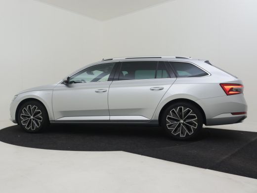 Skoda Superb Combi 1.4 TSI iV Laurin & Klement 218pk l Panorama dak | Elektrische stoelen | Stoelventilatie | ... ActivLease financial lease