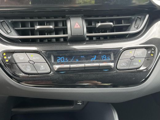 Toyota C-HR 1.8 Hybrid Business | Parkeersensoren  | Navigatie | Carplay | Stoelverwarming | ActivLease financial lease