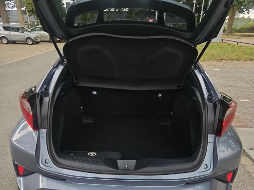 Toyota C-HR 1.8 Hybrid Executive ActivLease financial lease