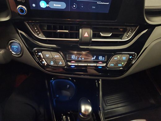 Toyota C-HR 1.8 Hybrid Executive ActivLease financial lease