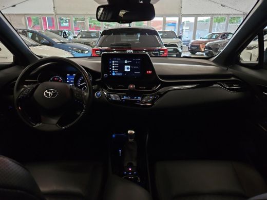 Toyota C-HR 1.8 Hybrid Executive ActivLease financial lease