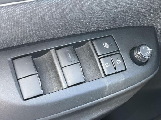 Toyota Yaris 1.5 Hybrid Dynamic | Carplay | LED koplampen | Keyless entry | Licht metalen velgen | ActivLease financial lease