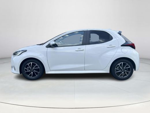 Toyota Yaris 1.5 Hybrid Dynamic | Carplay | LED koplampen | Keyless entry | Licht metalen velgen | ActivLease financial lease