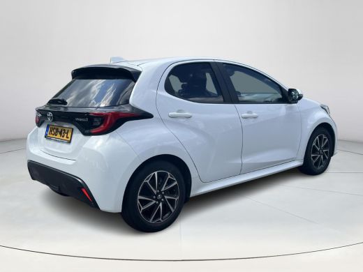 Toyota Yaris 1.5 Hybrid Dynamic | Carplay | LED koplampen | Keyless entry | Licht metalen velgen | ActivLease financial lease