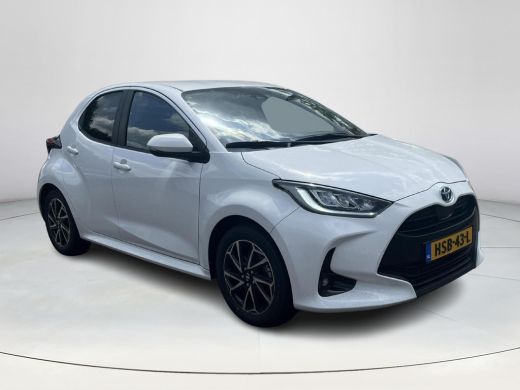 Toyota Yaris 1.5 Hybrid Dynamic | Carplay | LED koplampen | Keyless entry | Licht metalen velgen | ActivLease financial lease