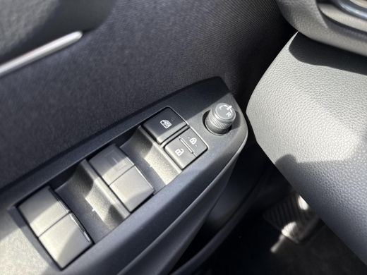 Toyota Yaris Cross 1.5 Hybrid 115 First Edition | Navigatie | Apple CarPlay/Android auto | Achteruitrijcamera | Stuu... ActivLease financial lease
