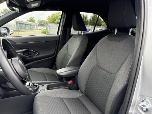 Toyota Yaris Cross 1.5 Hybrid 115 First Edition | Navigatie | Apple CarPlay/Android auto | Achteruitrijcamera | Stuu... ActivLease financial lease