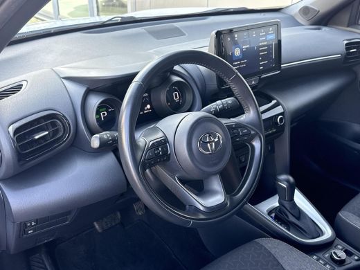 Toyota Yaris Cross 1.5 Hybrid Dynamic **DODEHOEK DETECTIE/ STOELVERWARMING/ AWD/ 36 MAANDEN GARANTIE** ActivLease financial lease