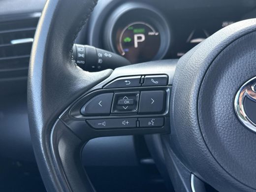 Toyota Yaris Cross 1.5 Hybrid Dynamic **DODEHOEK DETECTIE/ STOELVERWARMING/ AWD/ 36 MAANDEN GARANTIE** ActivLease financial lease
