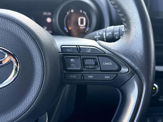 Toyota Yaris Cross 1.5 Hybrid Dynamic **DODEHOEK DETECTIE/ STOELVERWARMING/ AWD/ 36 MAANDEN GARANTIE** ActivLease financial lease