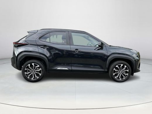 Toyota Yaris Cross 1.5 Hybrid Dynamic | Stoel- + stuurverwarming | Navigatie | Keyless entry | LED koplampen | ActivLease financial lease