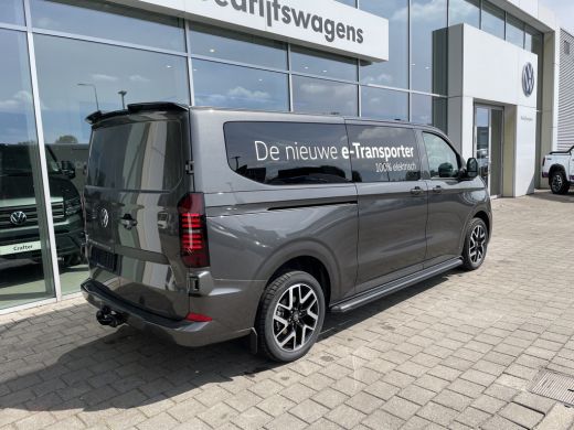 Volkswagen e-Transporter 32 L2H1 Style 64 kWh 995.- per maand all in! | 286 PK | Trekhaak | App Connect | Camera ActivLease financial lease